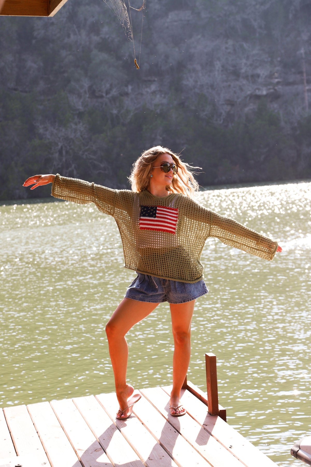 FREEDOM FLAG PATCH PULLOVER