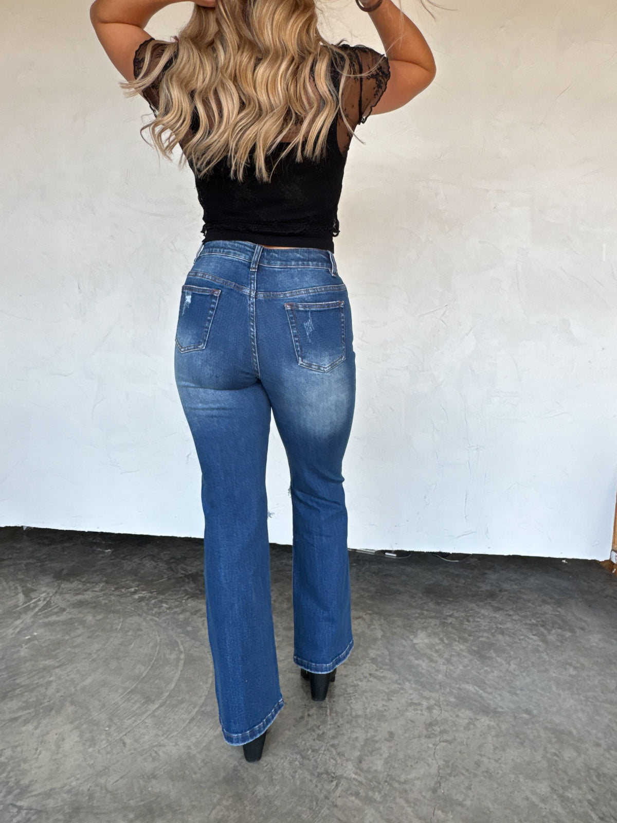 NEW COLORS- ASHLAND STRAIGHT LEG DISTRESSED JEANS