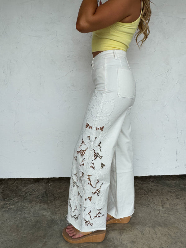 SUMMER FLORAL CHARM WIDE LEG JEAN