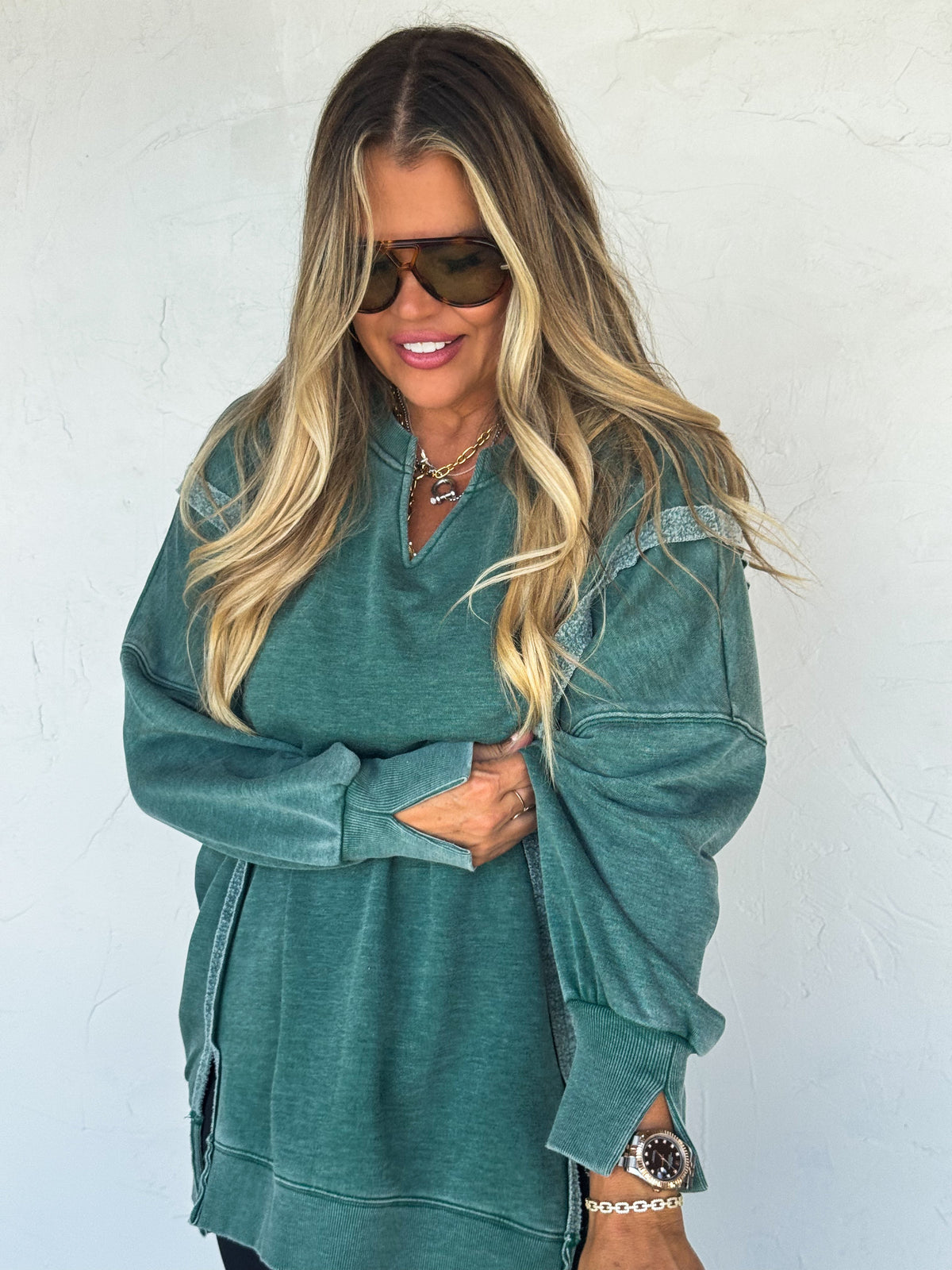 THE COMFY CUT SWEATSHIRT