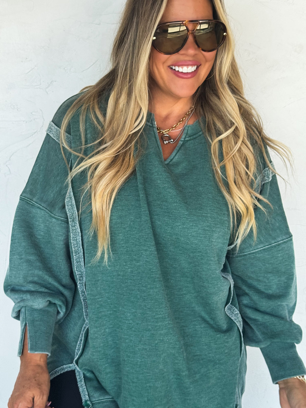 THE COMFY CUT SWEATSHIRT