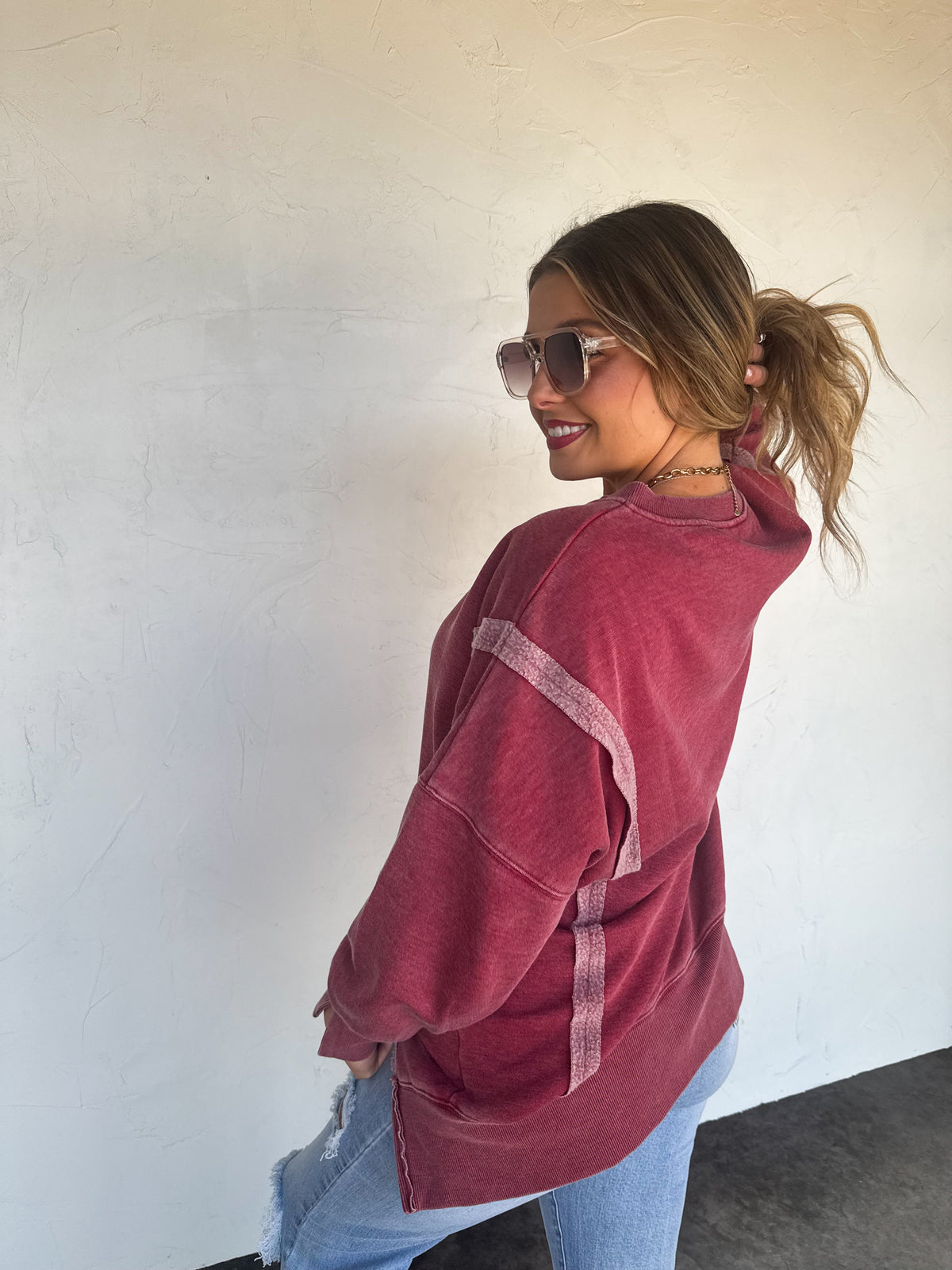 THE COMFY CUT SWEATSHIRT