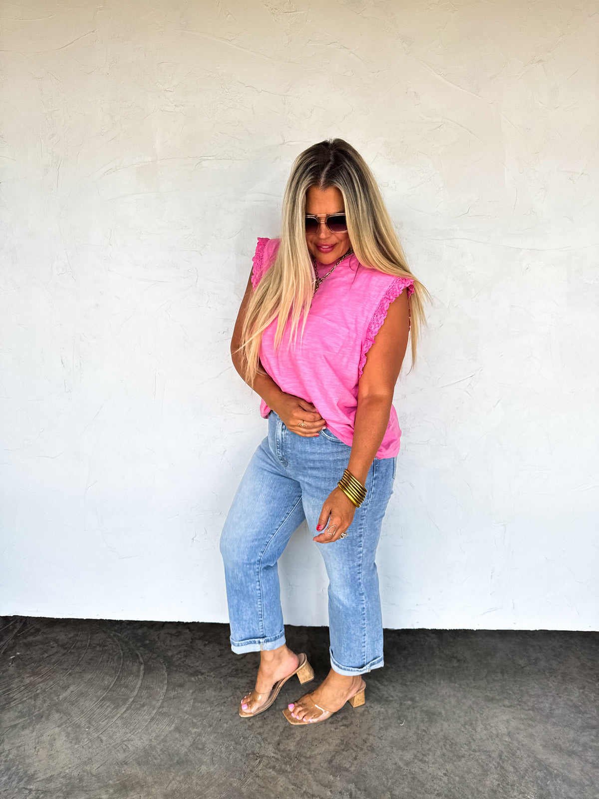 SWEET LACE DAYS TEE