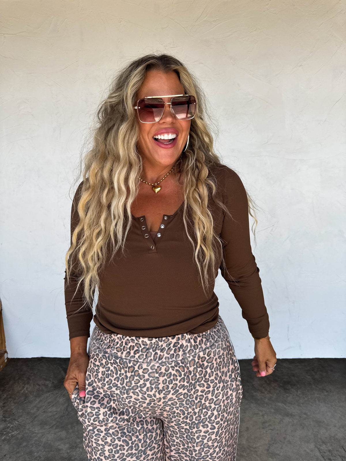 FALL BROOKLYN SNAP HENLEY TOP
