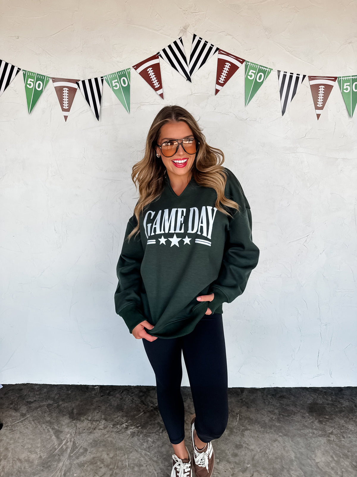 KICKOFF CUT SWEATSHIRT