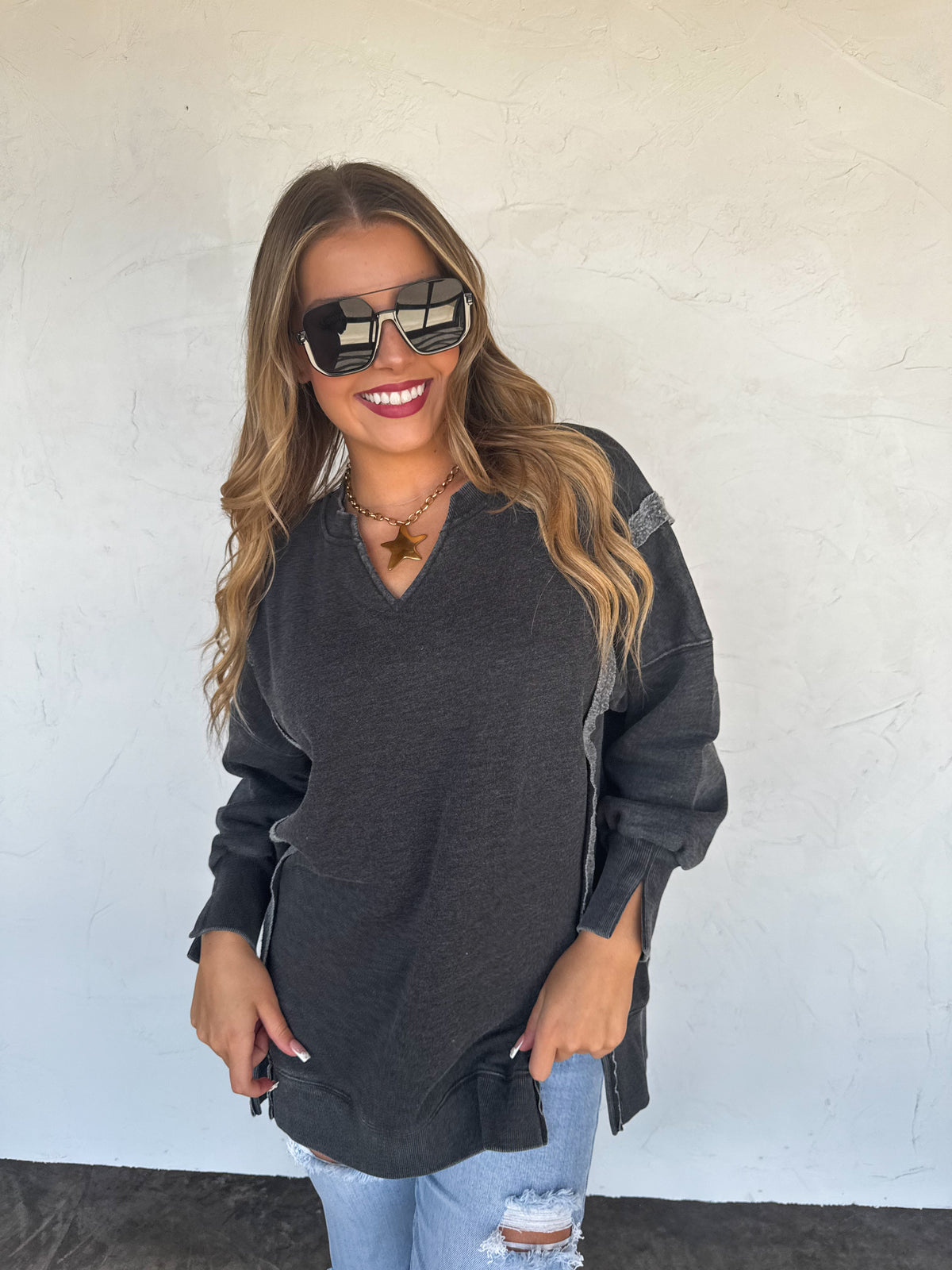 THE COMFY CUT SWEATSHIRT