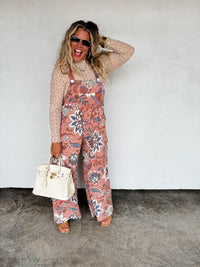 JOLIE LACE THUMBHOLE TOP