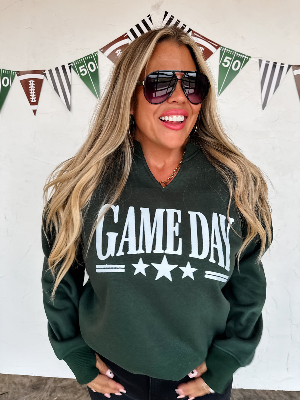 KICKOFF CUT SWEATSHIRT