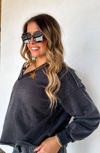 FADED FEELS VNECK PULLOVER