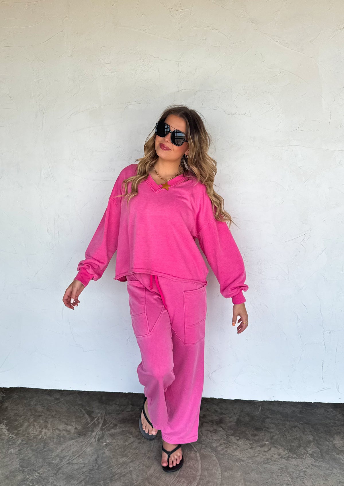 FADED FEELS VNECK PULLOVER