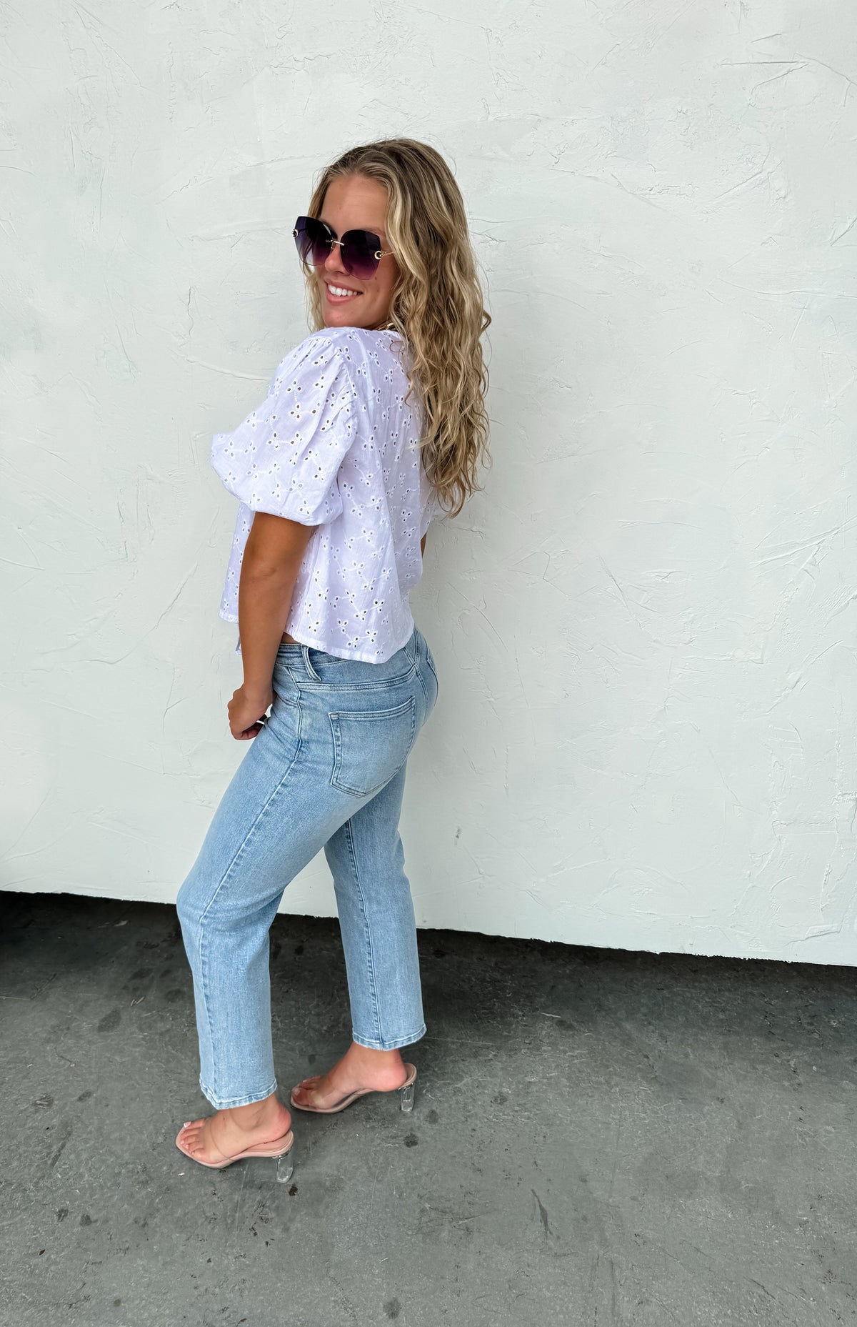 ALEXIE STRAIGHT LEG CROPPED JEANS