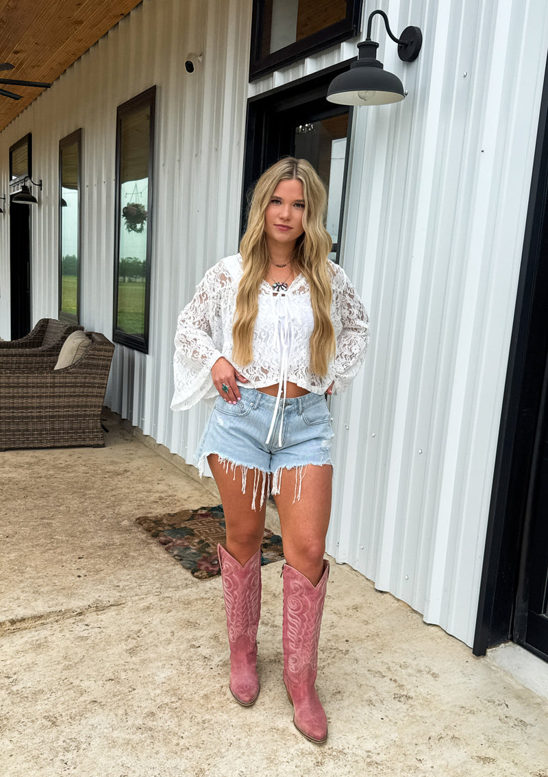 SWEET MAGNOLIA LACE TOP
