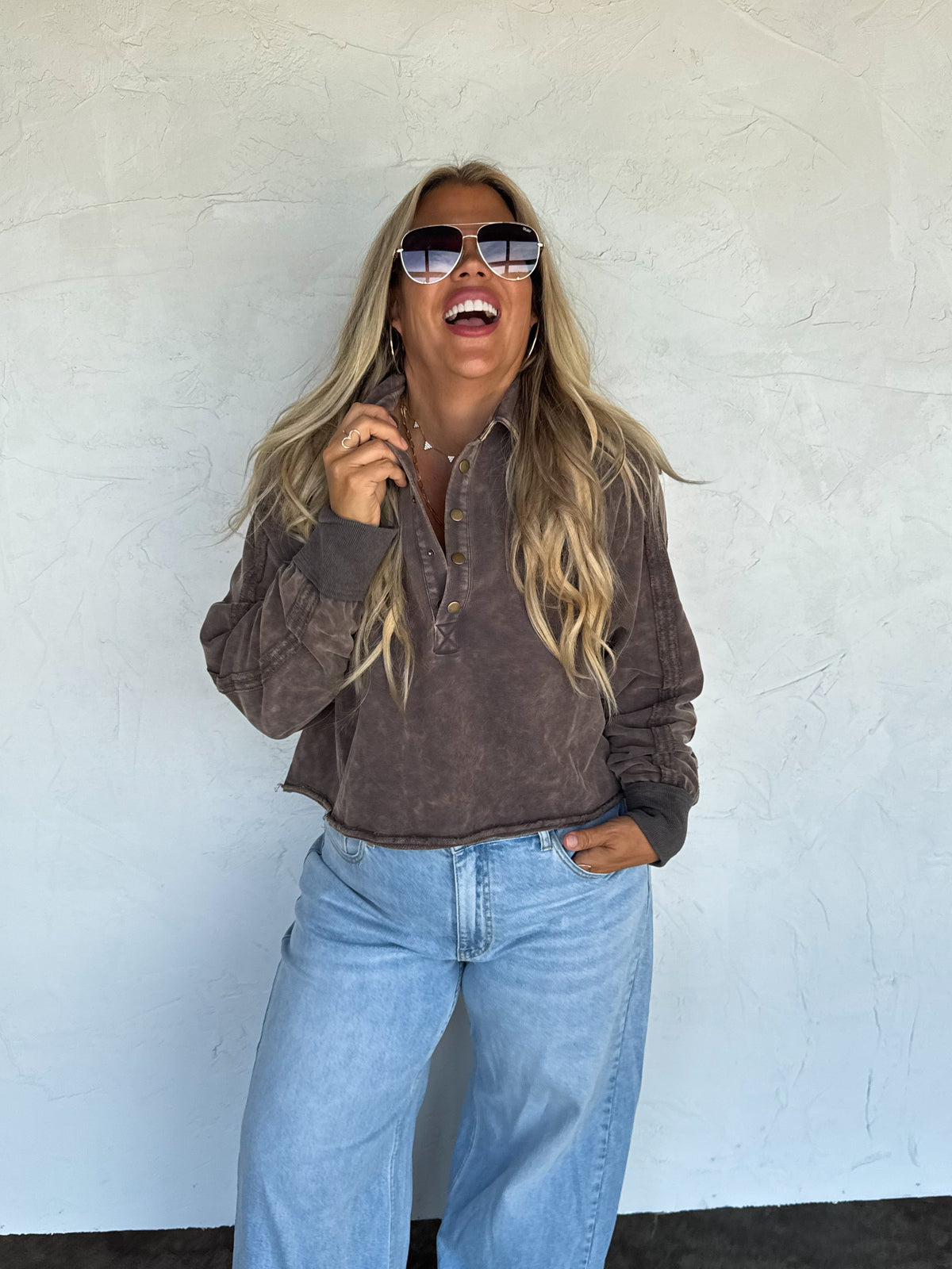 MARLEY SNAP BUTTON SWEATSHIRT