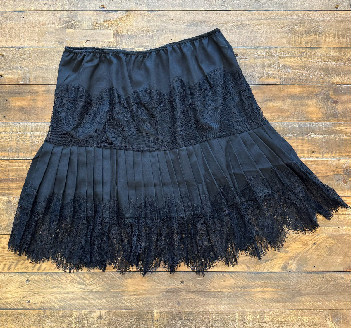 VIVIANE LACE SLIP SKIRT