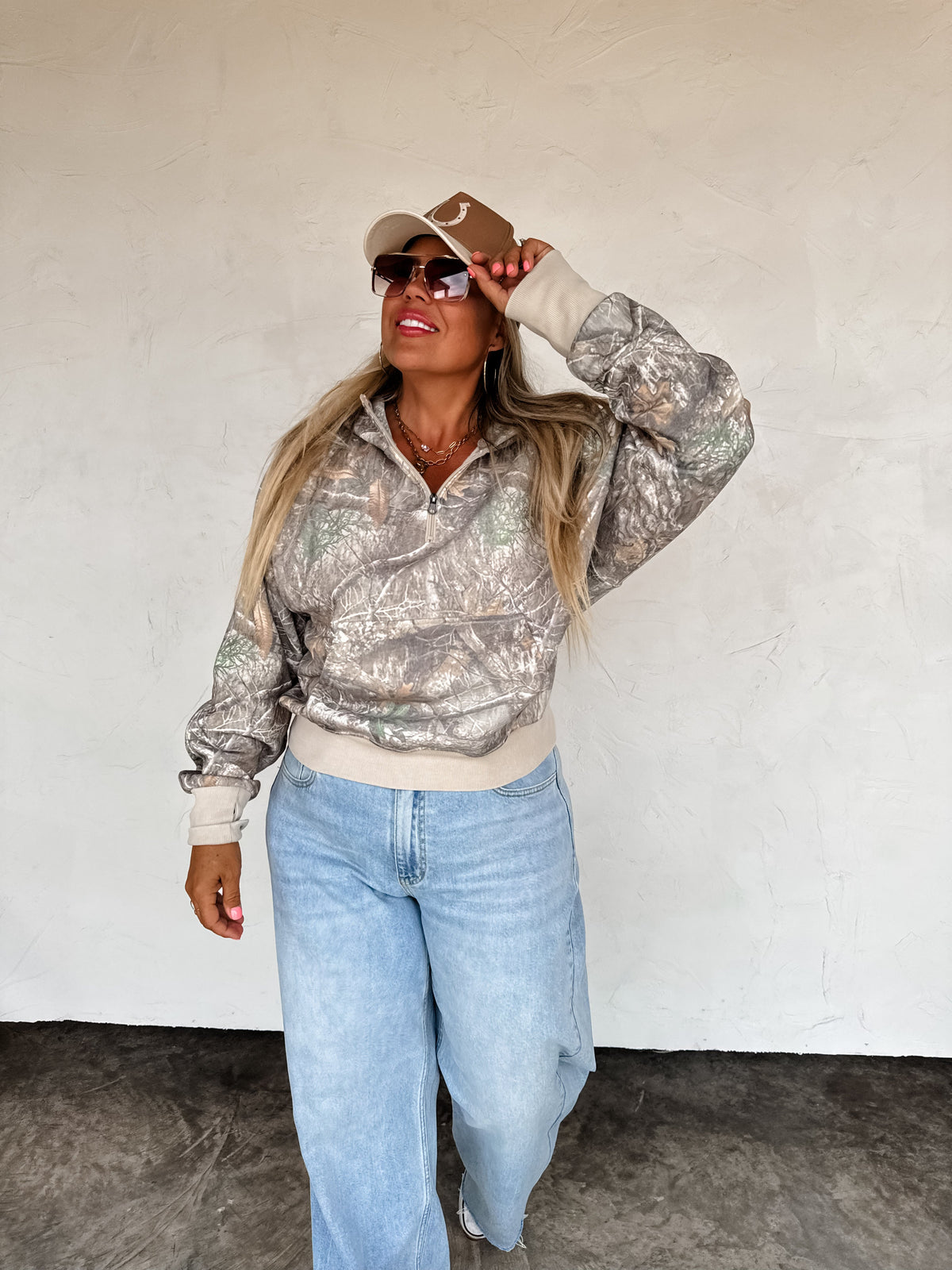CAMO & CHECKER EASY DOES IT PULLOVER