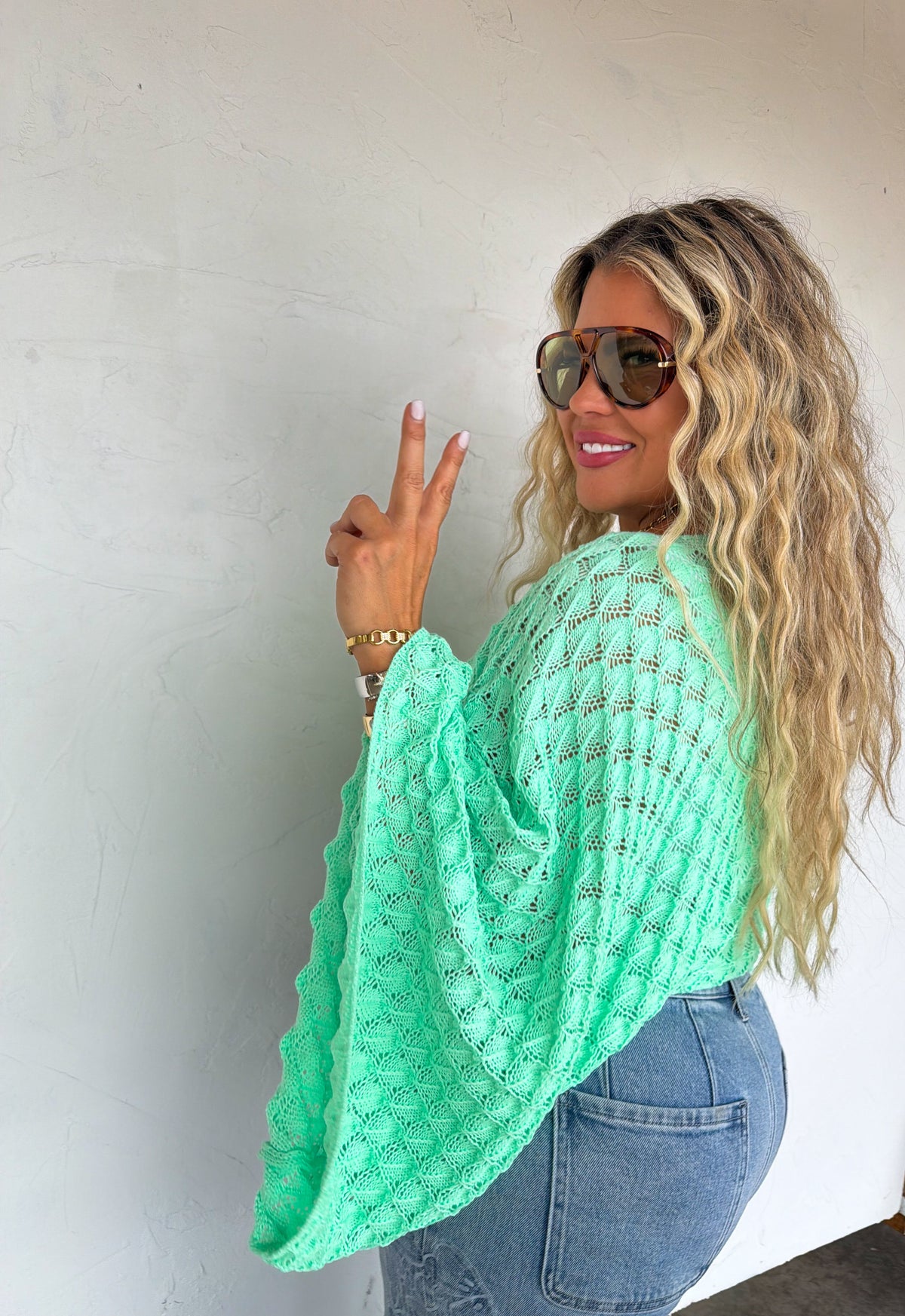 SPRING FREE SPIRIT BELL SLEEVE TOP