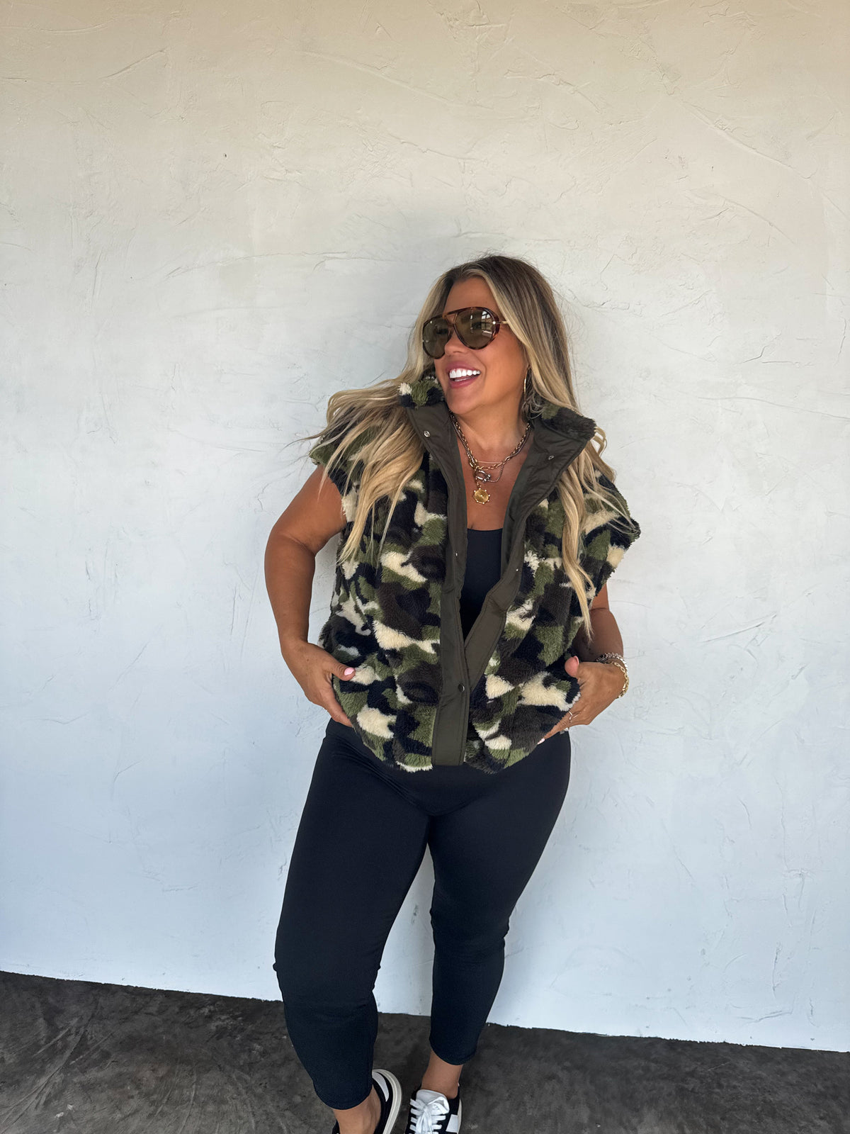 LINDEN SHERPA VEST JACKET