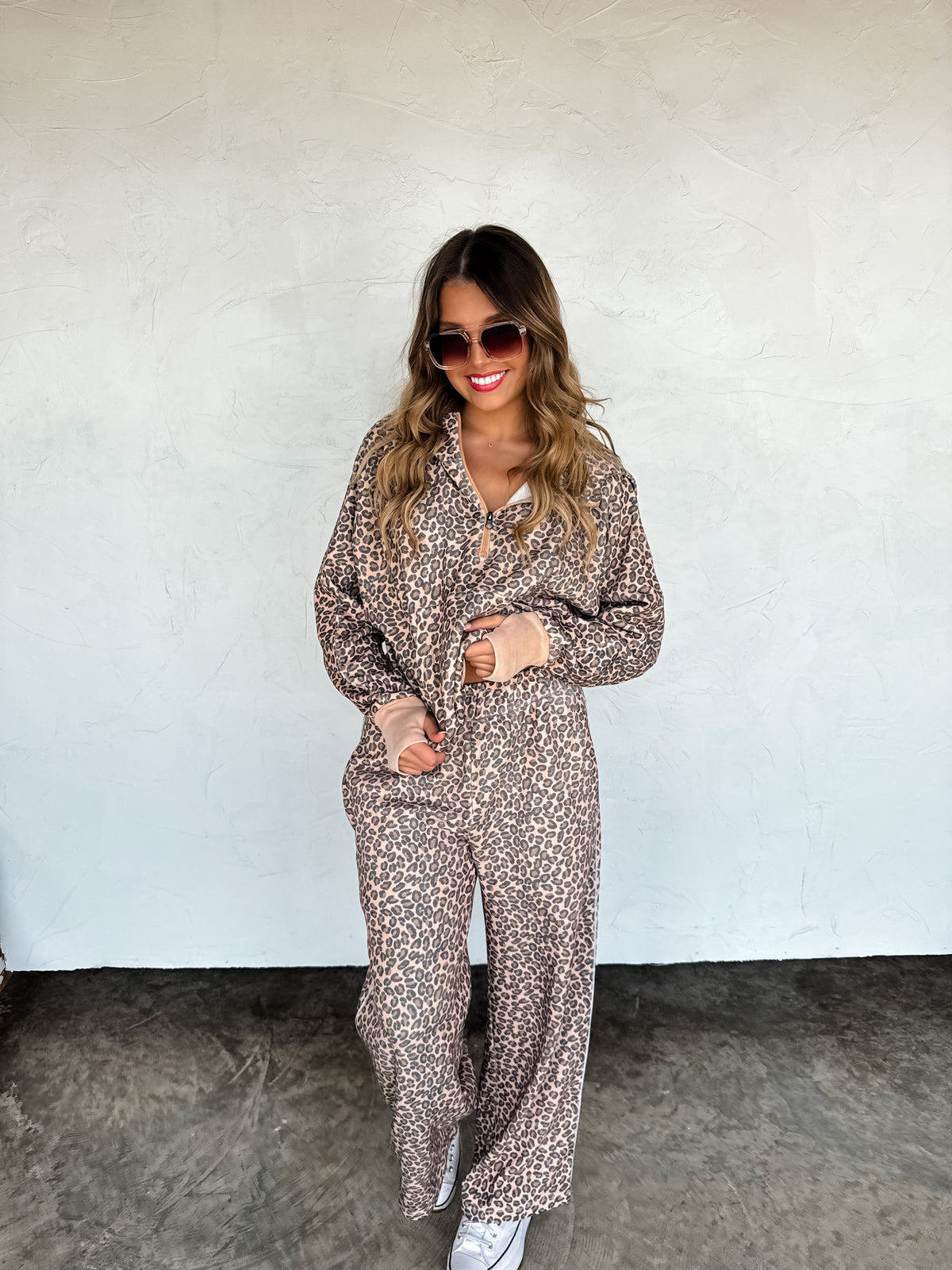 FLORAL & CHEETAH EASY DOES IT PULLOVER