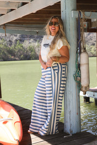 LAKE WEEKEND TEE