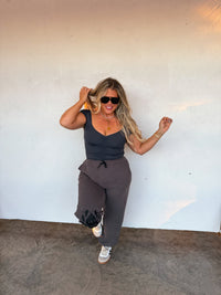 OUT AND ABOUT CAP SLEEVE TOP