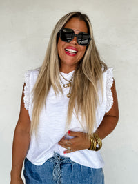 SWEET LACE DAYS TEE