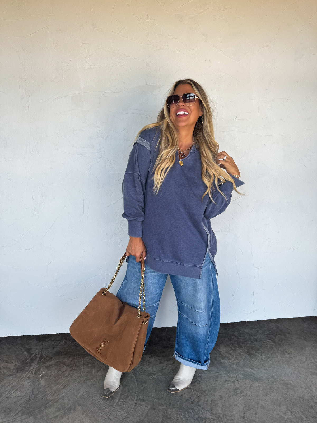 THE COMFY CUT SWEATSHIRT