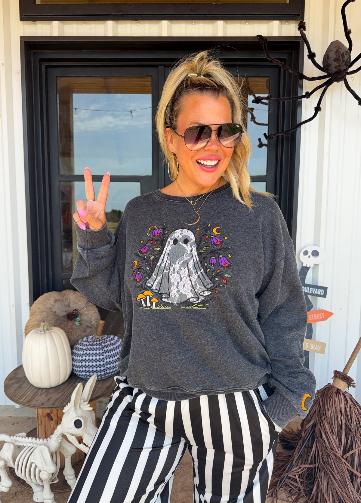 GHOST IN BLOOM PULLOVER