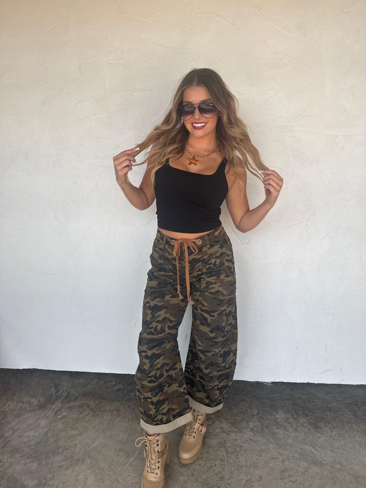 BROGAN CAMO BARREL JEANS