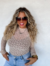 JOLIE LACE THUMBHOLE TOP