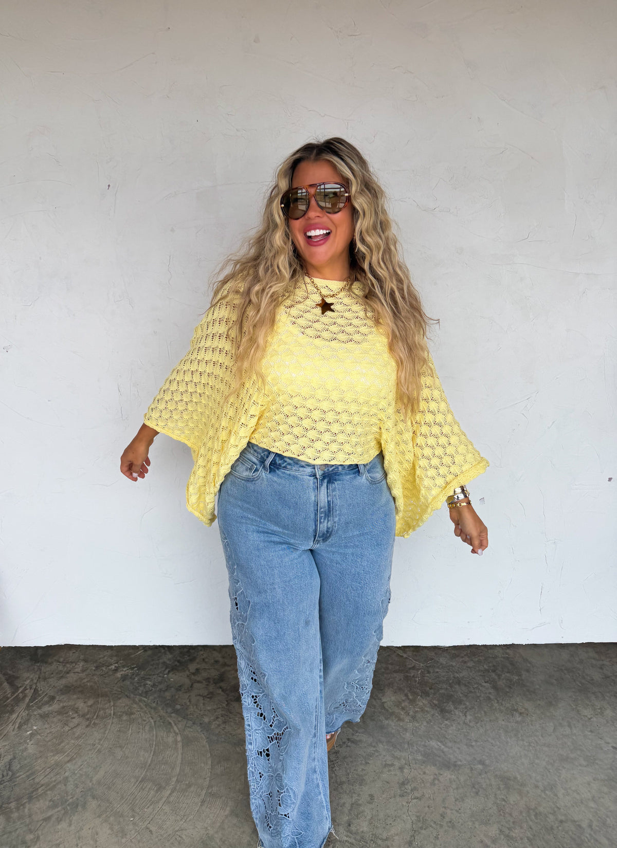 SPRING FREE SPIRIT BELL SLEEVE TOP