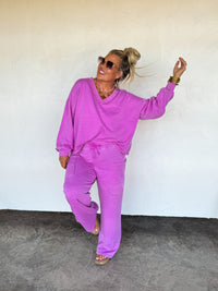 FADED FEELS VNECK PULLOVER