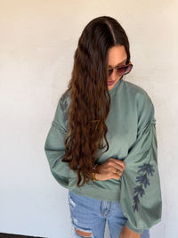 SPRING FLORAL PULLOVER