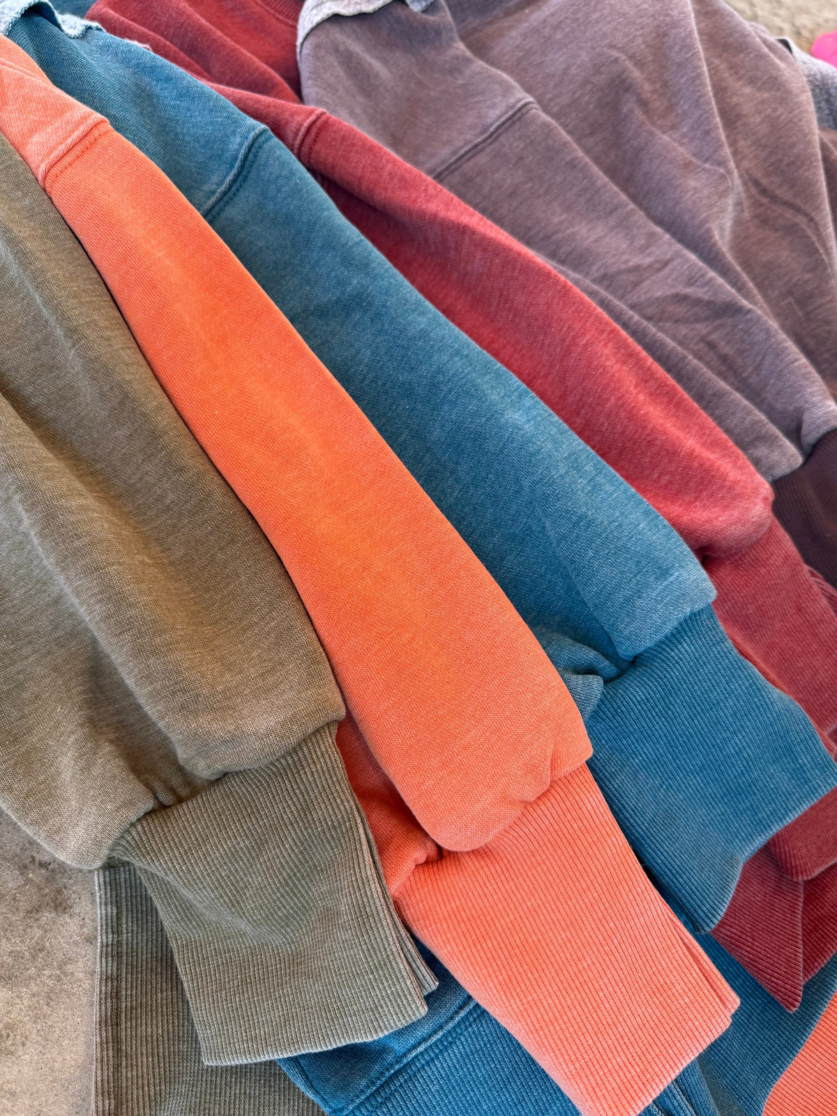 FALL COLORS CLASSIC CREW PULLOVER