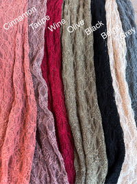 JOLIE LACE THUMBHOLE TOP