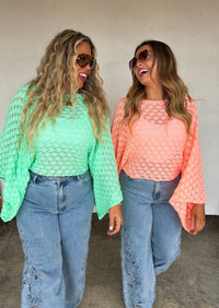 SPRING FREE SPIRIT BELL SLEEVE TOP