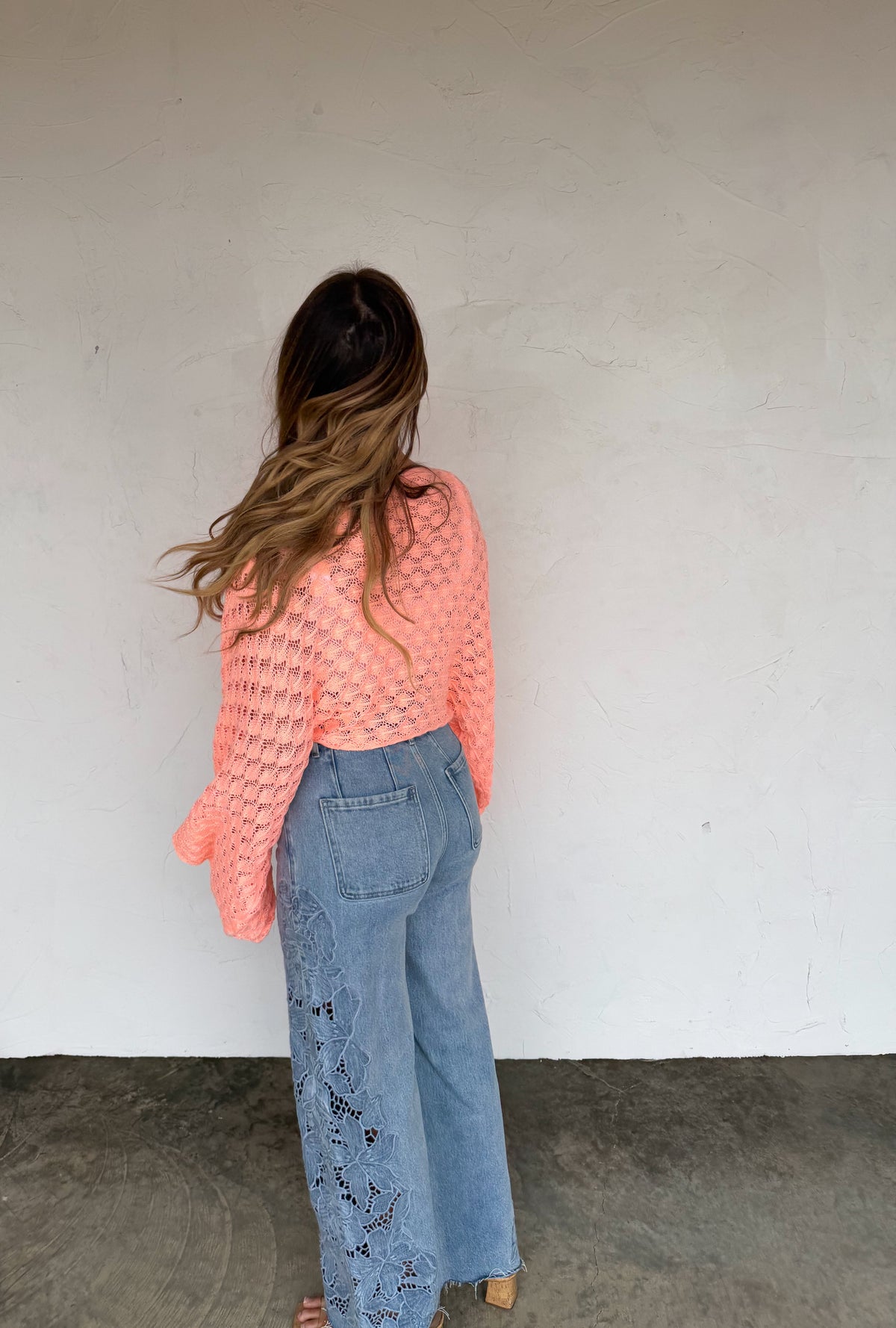 SPRING FREE SPIRIT BELL SLEEVE TOP