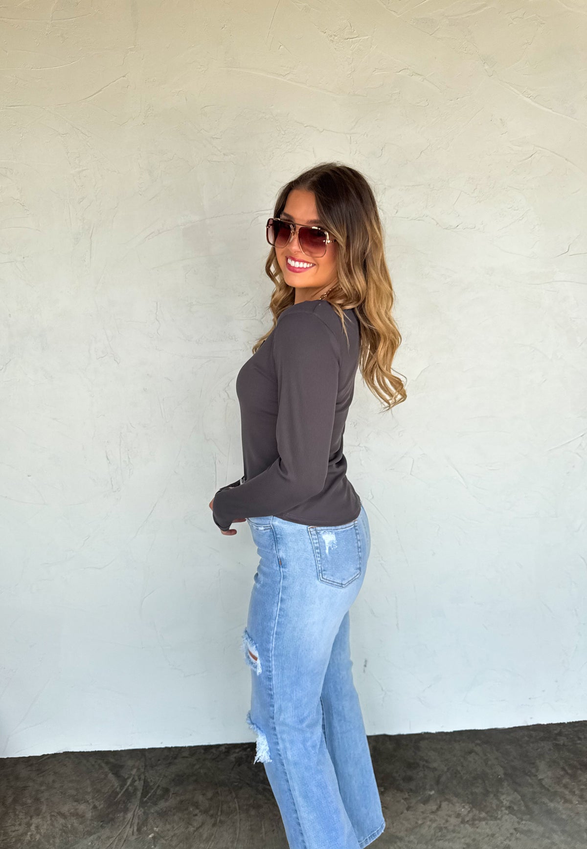 FALL BROOKLYN SNAP HENLEY TOP