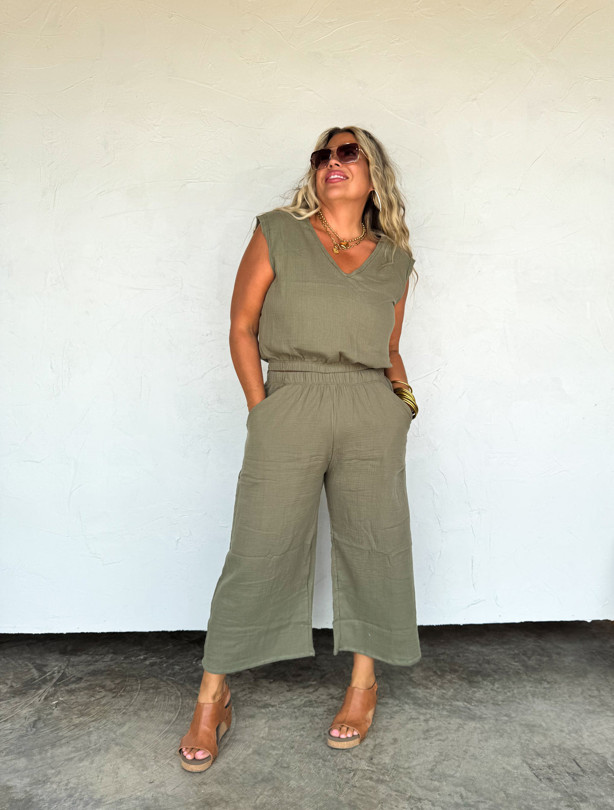 LAURA CROP PANT SET