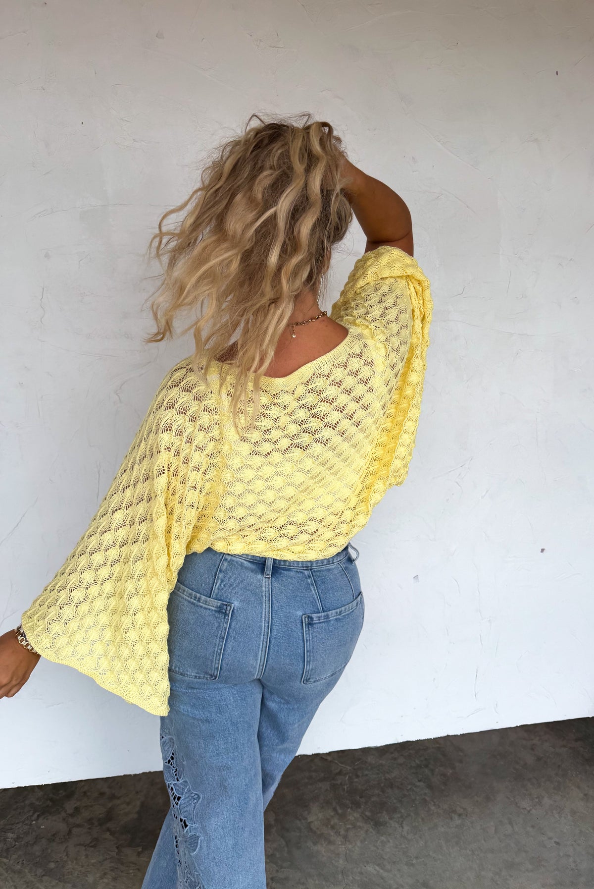 SPRING FREE SPIRIT BELL SLEEVE TOP